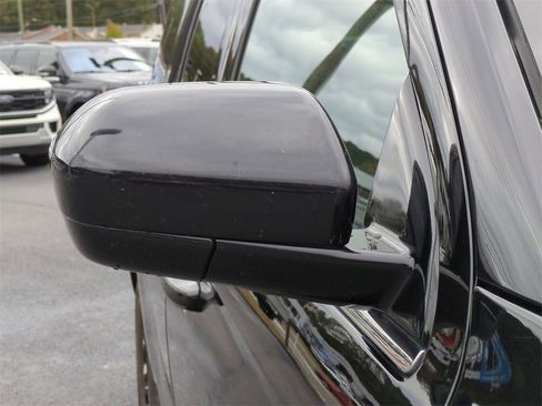 Certified 2022 Ford Expedition XLT image 12