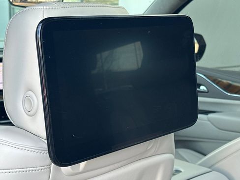 Used 2021 Cadillac Escalade Sport Platinum image 16