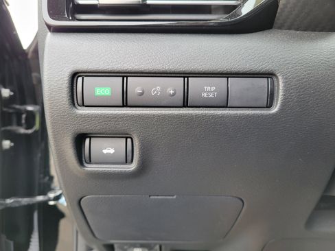 Used 2023 Nissan Sentra SR w/ SR Premium Package image 20