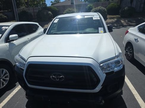 Used 2021 Toyota Tacoma SR RWD image 2