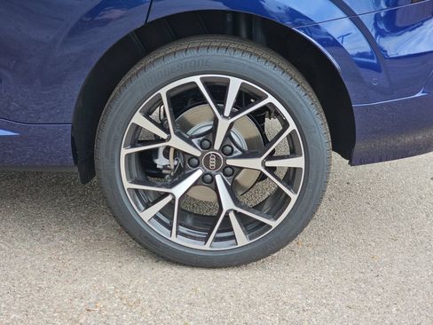 New 2026 Audi Q3 quattro 2.0T AWD/4WD image 36