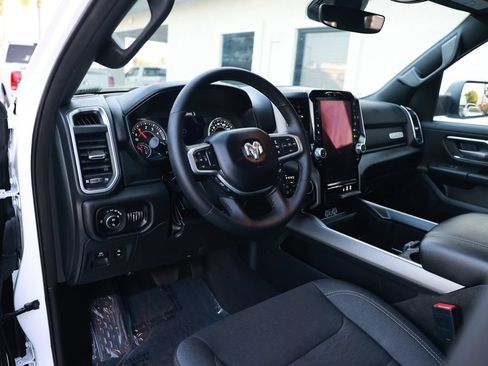 Used 2025 RAM 1500 Big Horn AWD/4WD image 15