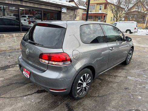 Used 2011 Volkswagen Golf 2-Door image 6