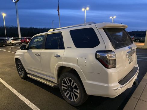 Used 2015 Toyota 4Runner Limited image 3
