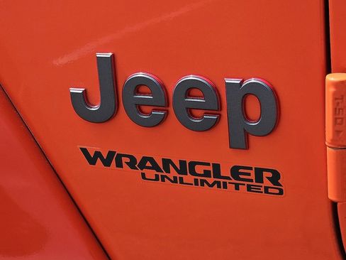 Used 2019 Jeep Wrangler Unlimited Rubicon AWD/4WD image 10