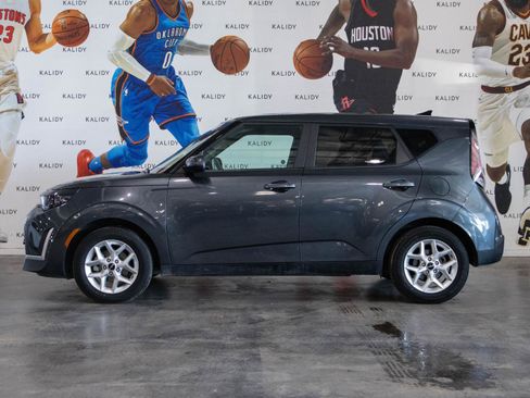Used 2024 Kia Soul LX w/ Option Group 015 image 16