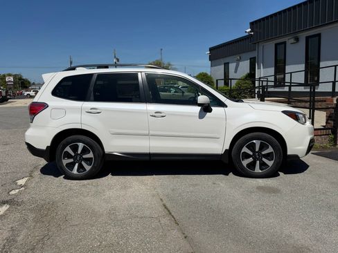 Used 2018 Subaru Forester 2.5i Premium image 6