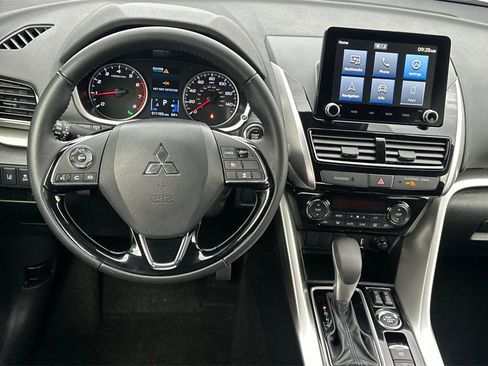 Used 2025 Mitsubishi Eclipse Cross SE image 17