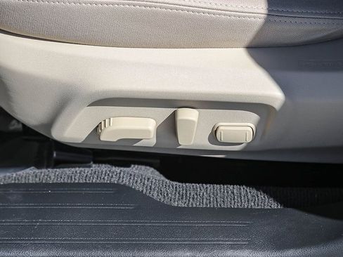 Used 2019 Subaru Outback 2.5i Premium image 22