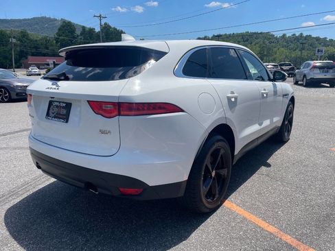 Used 2019 Jaguar F-PACE AWD/4WD image 8