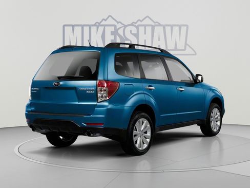 Used 2010 Subaru Forester 2.5X Premium w/ Popular Equipment Group 1A AWD/4WD image 2