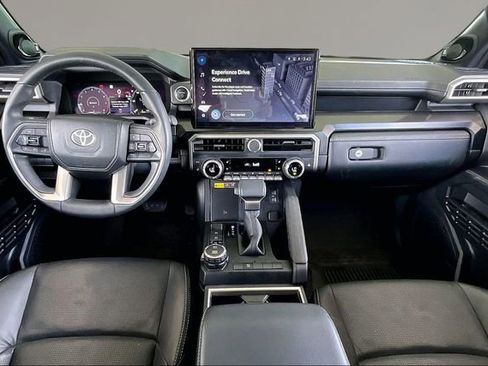 Used 2025 Toyota 4Runner Limited AWD/4WD image 7