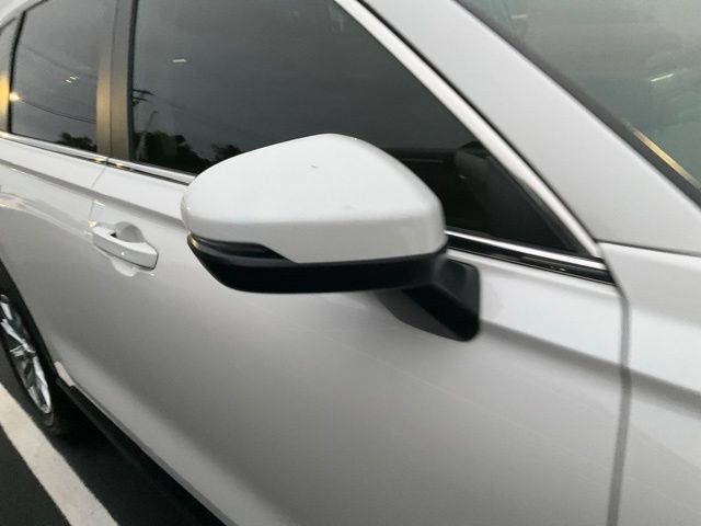 Used 2025 Honda CR-V EX image 4