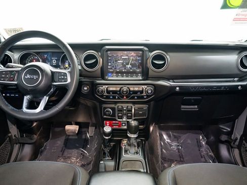 Used 2023 Jeep Wrangler Unlimited Rubicon 4xe AWD/4WD image 9