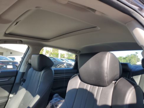 Used 2021 Honda Accord Touring image 21