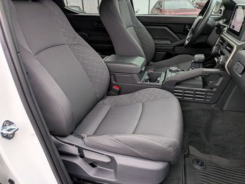 Used 2024 Toyota Tacoma SR image 27