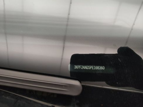 Used 2023 Kia Forte LXS w/ LXS Technology Package FWD image 33