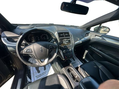 Used 2018 Lincoln MKC Premiere image 32