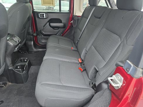 Used 2021 Jeep Wrangler Unlimited Sport image 14
