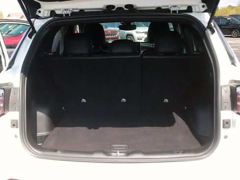 Used 2025 Jeep Compass Limited image 16