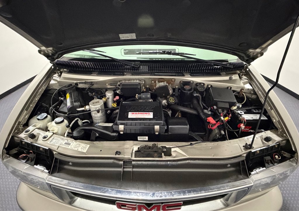 Used 2001 GMC Safari Passenger RWD image 18
