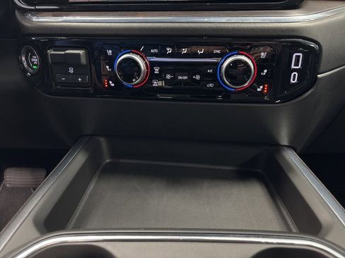 Certified 2025 GMC Sierra 2500 SLT w/ SLT Premium Package image 45