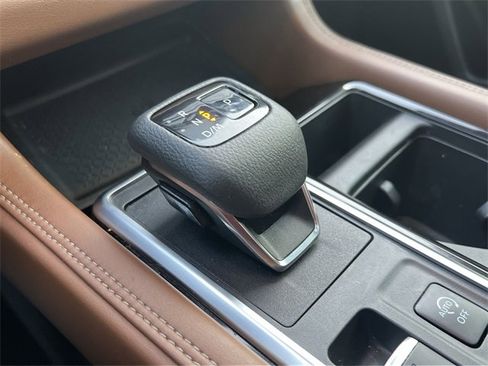 Used 2022 Nissan Pathfinder Platinum w/ Cargo Package image 20