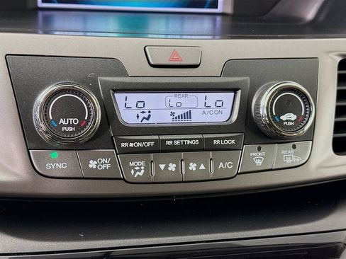 Used 2016 Honda Odyssey SE image 15