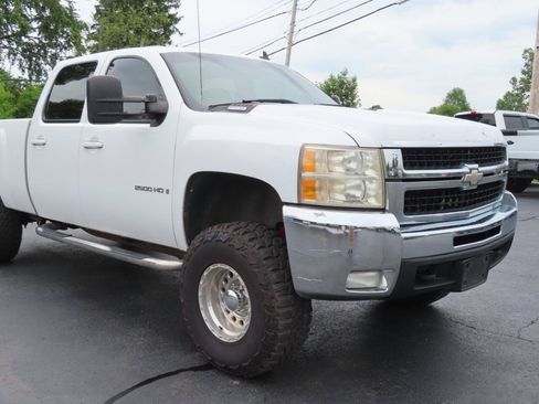 Used 2008 Chevrolet Silverado 2500 LTZ w/ Suspension Package, Off-Road AWD/4WD image 22
