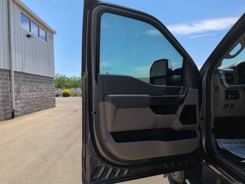 Certified 2025 Ford F350 Platinum w/ Platinum Plus Package AWD/4WD image 10