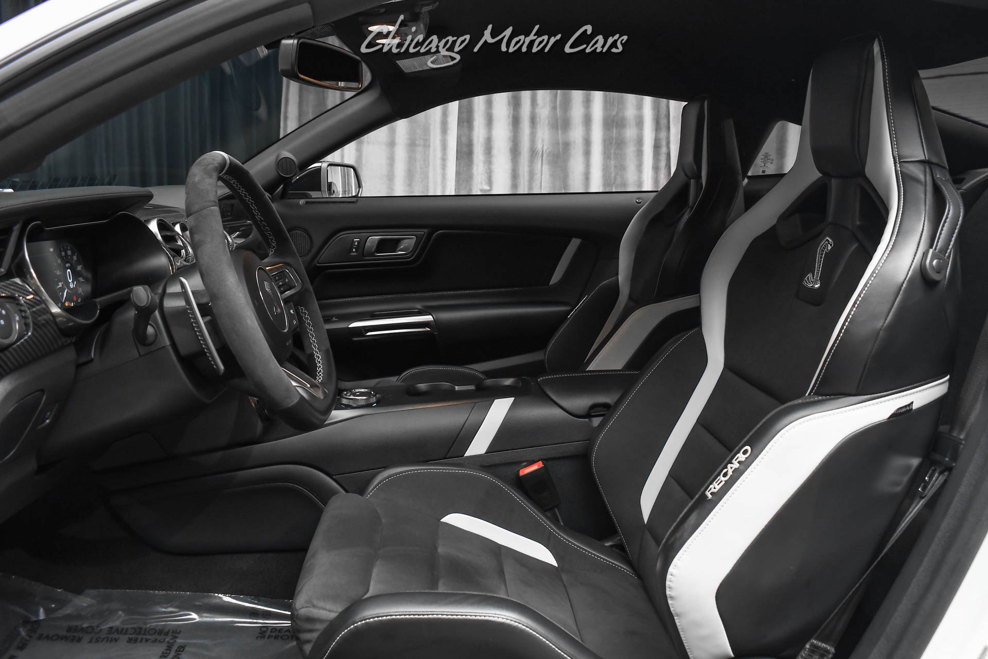 Used 2022 Ford Mustang Shelby GT500 w/ Carbon Fiber Track Pack RWD image 32