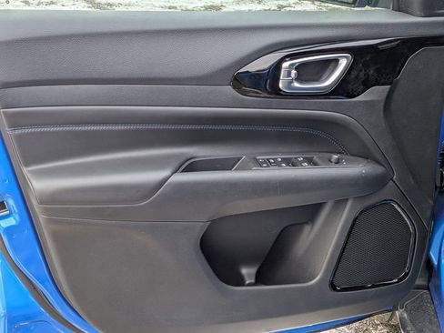 New 2026 Jeep Compass Limited image 10