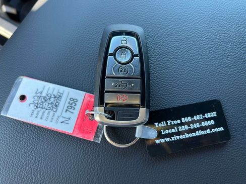 New 2025 Ford F150 Lariat w/ Equipment Group 502A High image 37