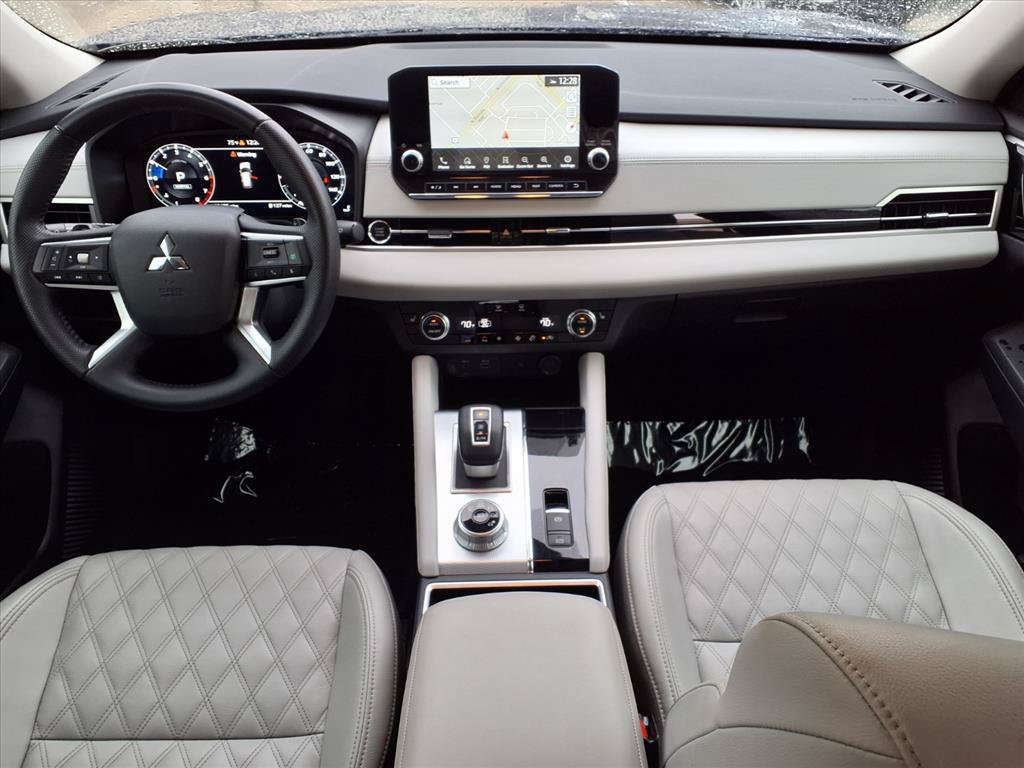 Used 2024 Mitsubishi Outlander SEL FWD image 15