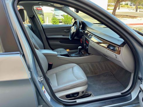 Used 2007 BMW 328i Wagon image 36