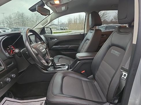 Used 2016 GMC Canyon SLE w/ All Terrain Package image 10