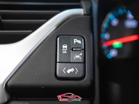 Used 2019 GMC Yukon XL SLT w/ Premium Edition image 37