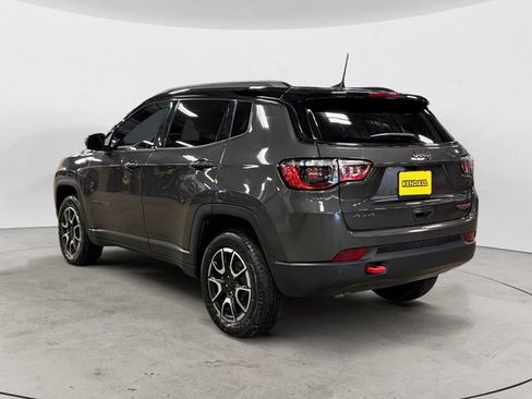Used 2024 Jeep Compass Trailhawk AWD/4WD image 7