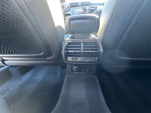 Certified 2025 Audi Q3 2.0T Premium Plus w/ Premium Plus Package image 29