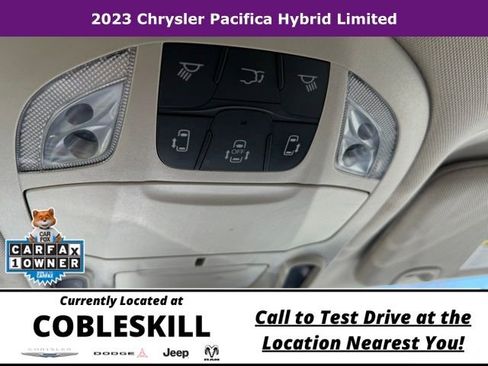 Used 2023 Chrysler Pacifica Limited FWD image 26