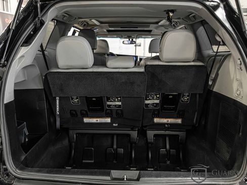 Used 2016 Toyota Sienna Limited Premium w/ Protection Package image 16