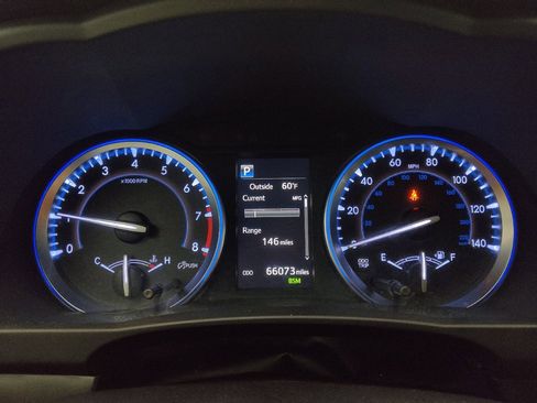 Used 2019 Toyota Highlander XLE image 23