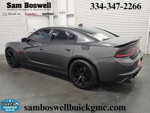 Used 2017 Dodge Charger R/T w/ Premium Group RWD image 5