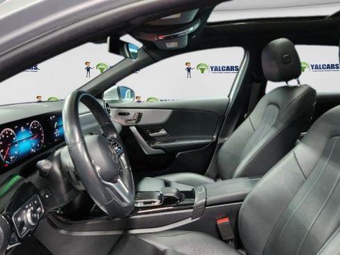 Used 2020 Mercedes-Benz A 220 4MATIC w/ Premium Package image 8