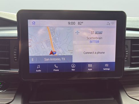 Used 2020 Ford Explorer Limited RWD image 19
