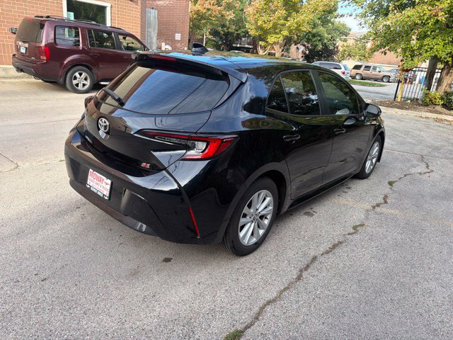 Used 2024 Toyota Corolla SE w/ SE Package FWD image 4