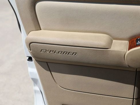 Used 2006 Ford Explorer Eddie Bauer AWD/4WD image 37
