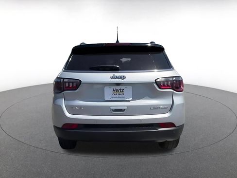 Used 2025 Jeep Compass Limited AWD/4WD image 12