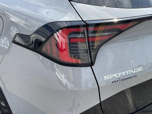 New 2026 Kia Sportage SX image 11