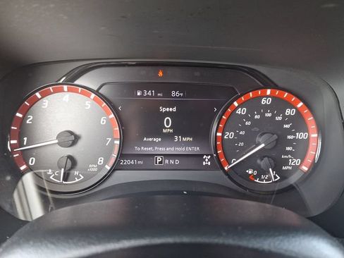 Certified 2023 Nissan Frontier PRO-4X w/ Tow Package AWD/4WD image 11